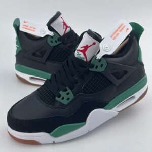 Nike SB x Air Jordan 4 Retro