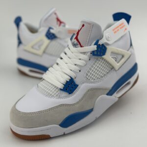 Air Jordan 4 Retro Low
