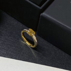 CHANEL Titanium Steel Mother-of-Pearl Ring #J136