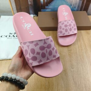 Coach Slides - 2 Colors