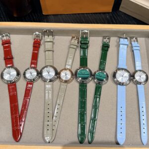 Van Cleef & Arpels Women's Watch - 8 Colors