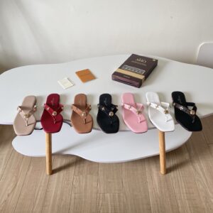 Louis Vuitton Slides - 7 Colors