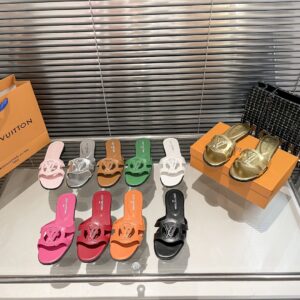 Louis Vuitton Slides - 10 Colors