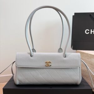 Chanel Shoulder Bag - 6 Colors