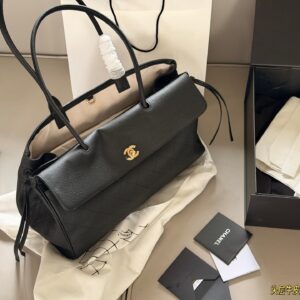 Chanel Shoulder Bag