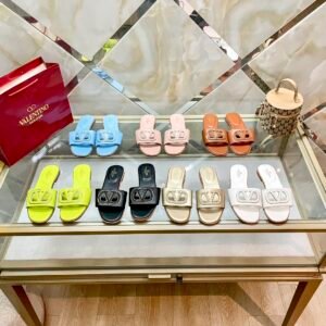 Valentino Slides - 7 Colors
