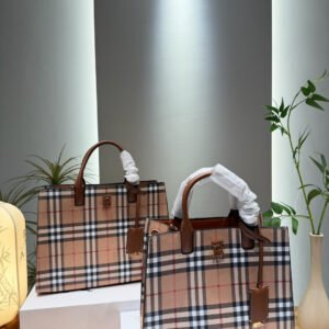 Burberry Bag - 1 Colors #104227