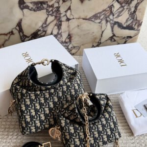 Dior Crossbody Bag #105729