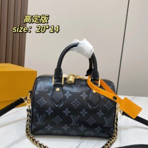 Louis Vuitton Handbag - 1 Colors #105976