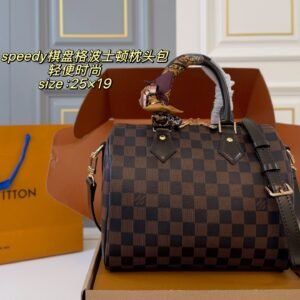Louis Vuitton Handbag - 1 Colors #105909