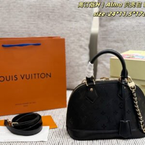 Louis Vuitton Handbag - 1 Colors #107497