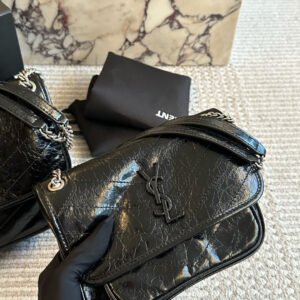 Saint Laurent Bag - 1 Colors #109109