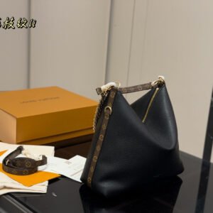 Louis Vuitton Bag - 2 Colors #109050