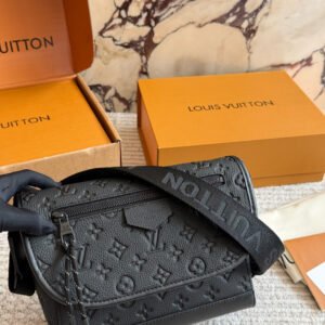 Louis Vuitton Bag - 1 Colors #109483