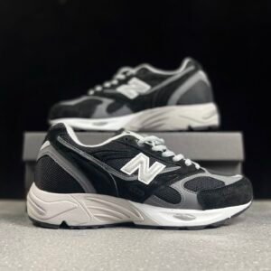 New Balance MS880R