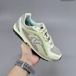 New Balance 204L